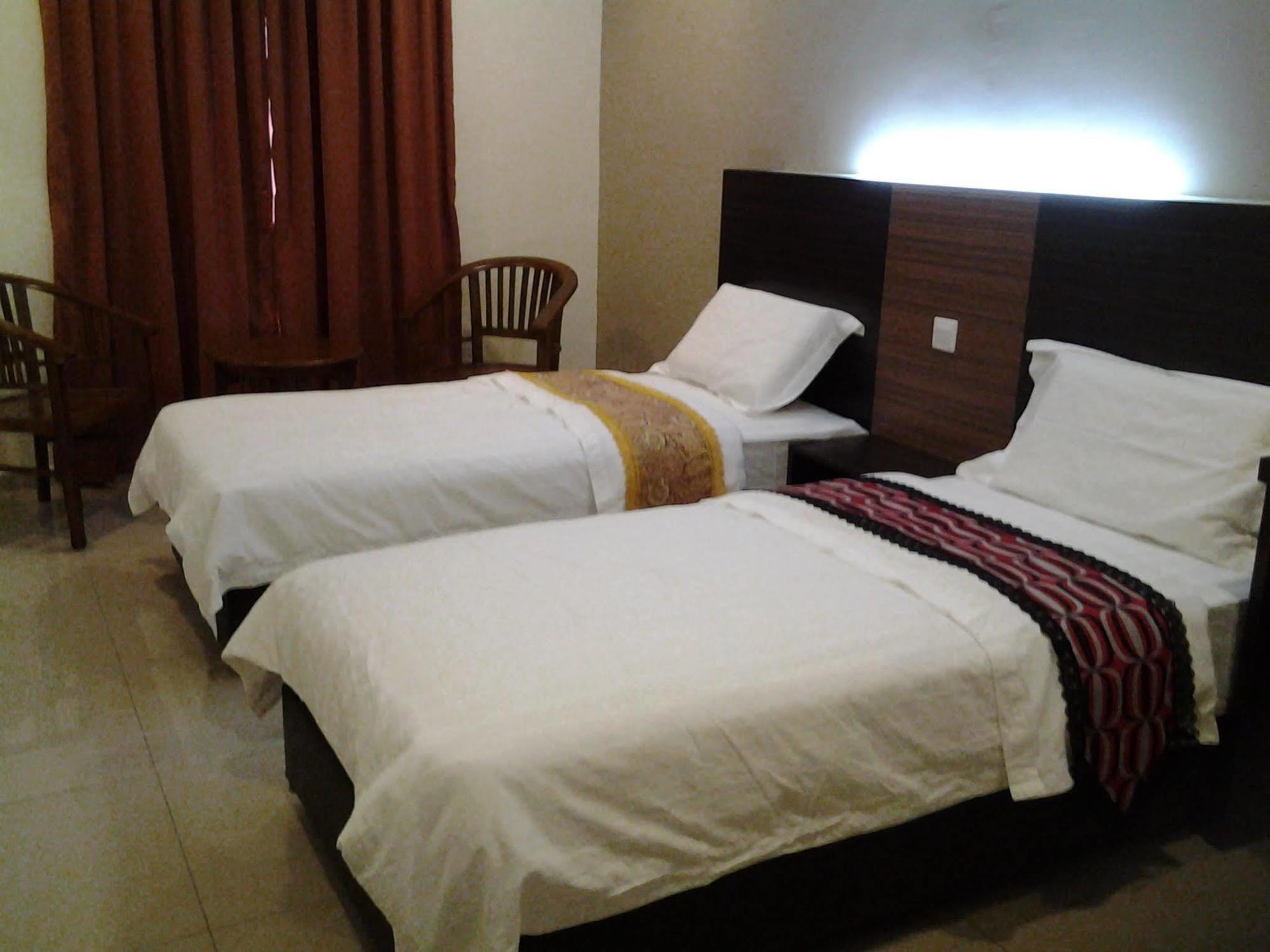 Hotel 18 Carat Malacca 外观 照片